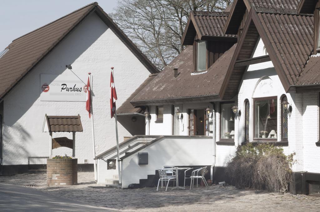 Purhus Kro Fårup エクステリア 写真